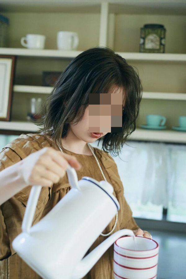 Cô gái trẻ bị ung thư dạ dày vì một sai lầm khi uống nước-2