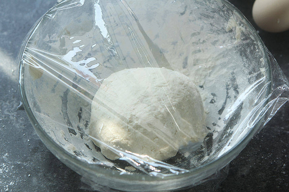 Loại rau gia vị cực tốt vào mùa xuân, kết hợp với trứng làm món bánh ăn vừa ngon lại giàu dinh dưỡng-1