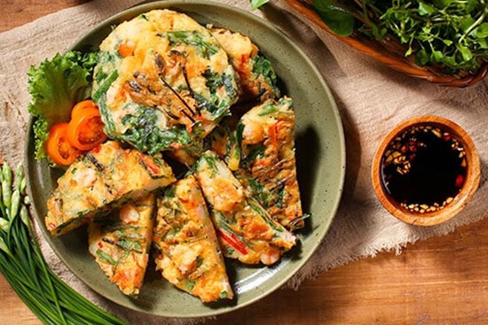 Loại rau gia vị cực tốt vào mùa xuân, kết hợp với trứng làm món bánh ăn vừa ngon lại giàu dinh dưỡng