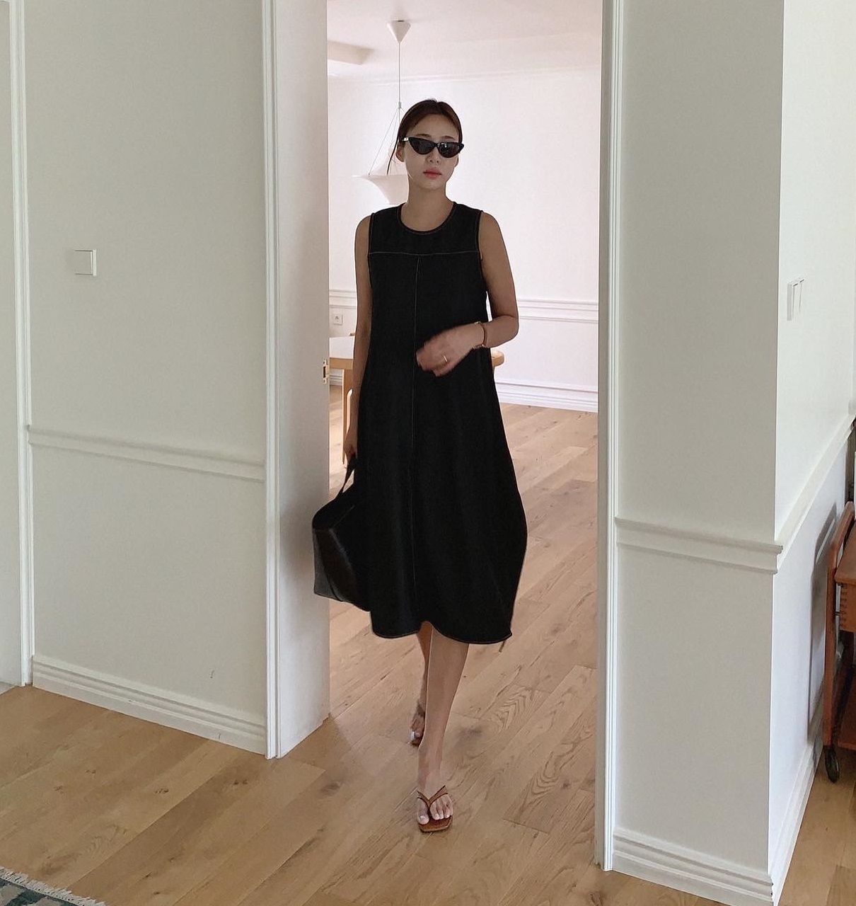 5 item màu đen nên có trong tủ đồ để mặc đẹp hơn-9