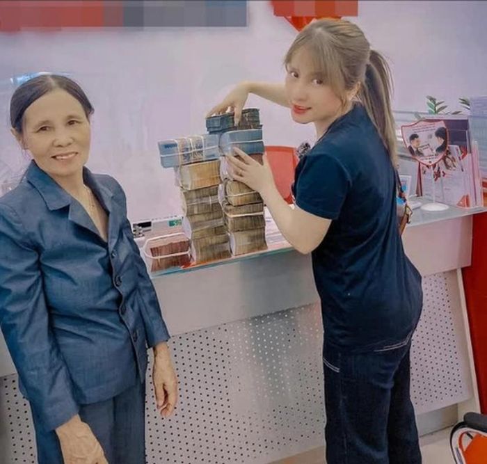 Netizen chỉ ra chia sẻ trái ngược của Bà Nhân trong họp báo-12