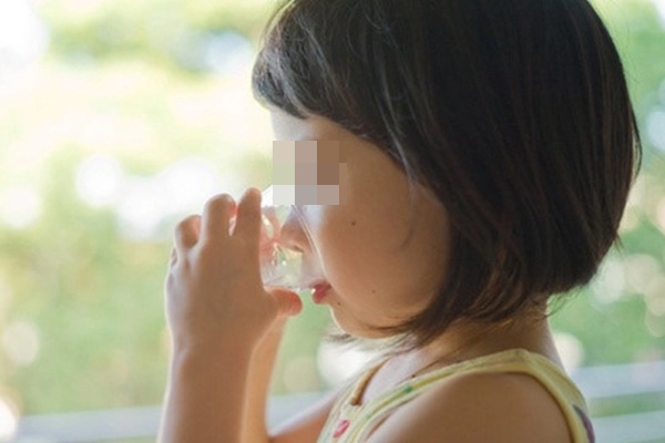 Bé trai 15 tháng tử vong sau khi uống oresol pha sai tỷ lệ: Những kiến thức quan trọng bố mẹ cần nhớ-2