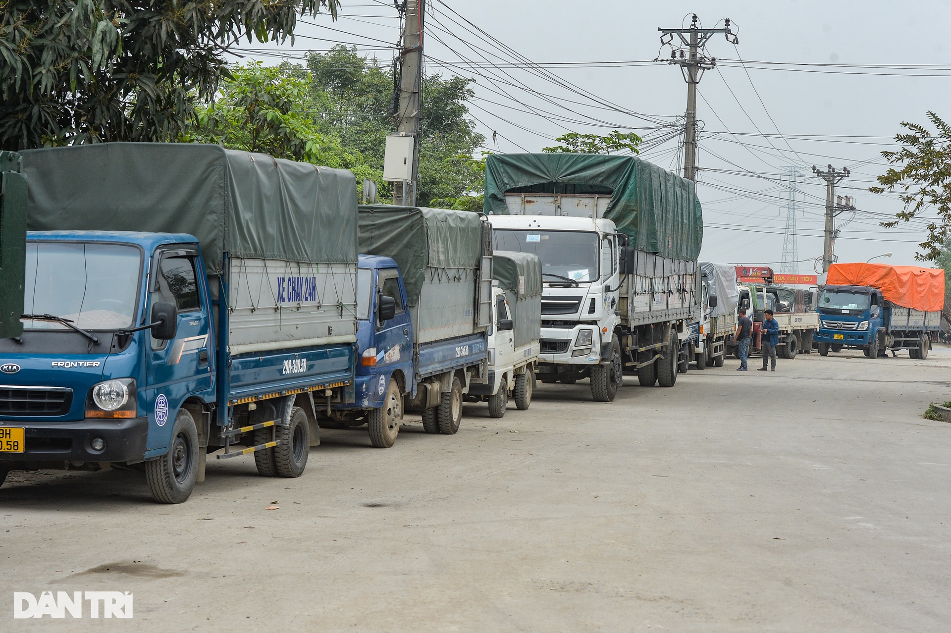 Phó Giám đốc trung tâm đăng kiểm ở Hà Nội: Đi làm mà chân nặng như chì!-2