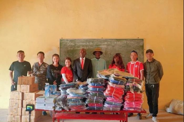 Quang Linh Vlog từng méo mặt vì độ sống ảo của Bà Nhân-5