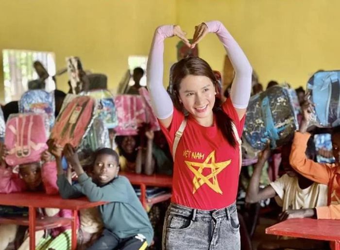 Quang Linh Vlog từng méo mặt vì độ sống ảo của Bà Nhân-6