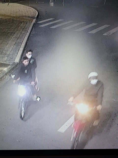 Bắt nhanh 13 thanh thiếu niên vác hung khí vào khu dân cư hỗn chiến với bảo vệ-2