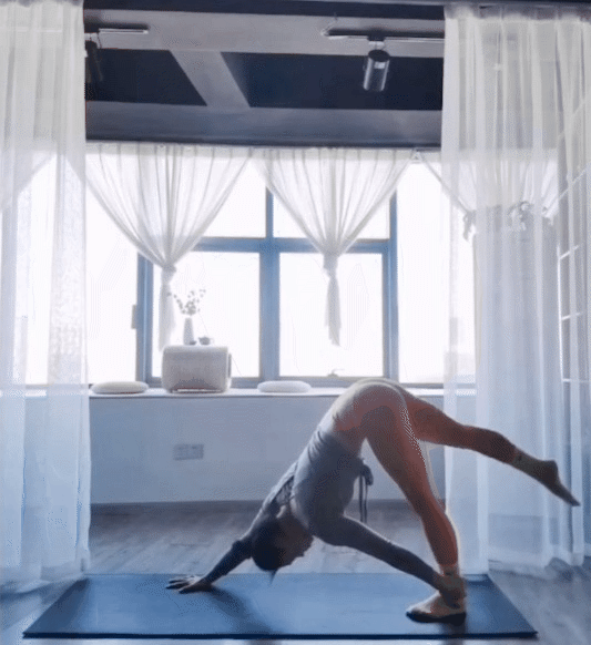 7 tư thế Yoga cải thiện bụng mỡ, bắp đùi to và mỡ lưng mỗi ngày-5