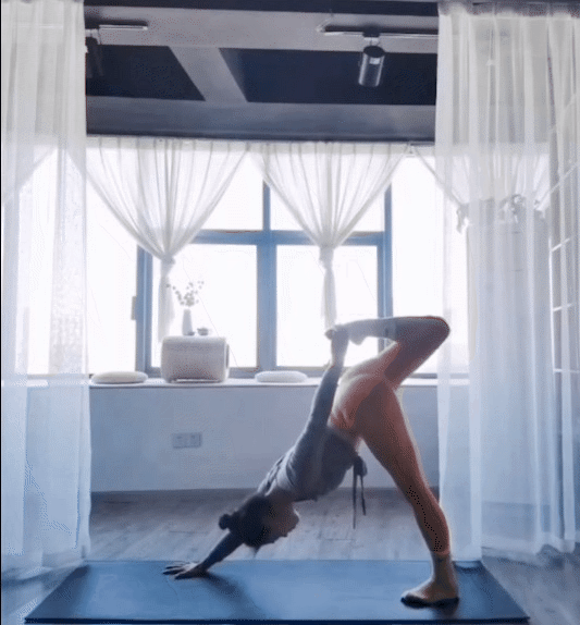 7 tư thế Yoga cải thiện bụng mỡ, bắp đùi to và mỡ lưng mỗi ngày-9