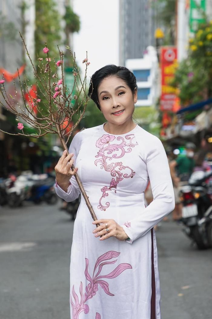 Em gái Vũ Linh phủ nhận chuyện làm anh trai mất 5 căn nhà, cả ngàn lượng vàng-2
