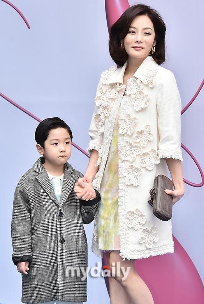 Chae Rim lộ nhan sắc xô lệch ở tuổi 44-2