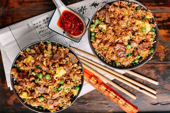 Làm cơm chiên thịt bò ngon khó cưỡng