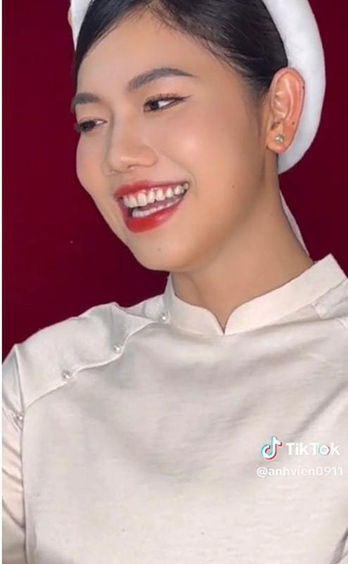 Ngày dạy bơi đêm bắt trend TikTok, Ánh Viên gây ngỡ ngàng nhan sắc-4