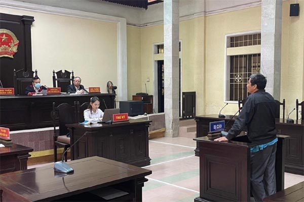 Công an Trà Vinh thông tin vụ nhóm người nắm cổ áo, đẩy ngã cảnh sát cơ động-2