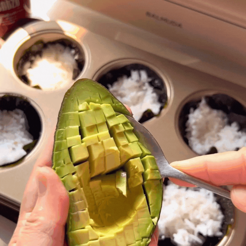 Cách làm sushi nướng vừa nịnh mắt ăn lại cực ngon, mang đãi khách miễn chê-8