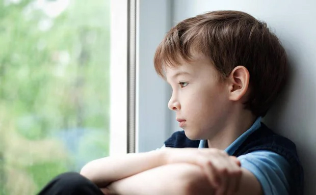 2 câu cửa miệng này của cha mẹ là căn nguyên khiến trẻ ngày càng tự ti, cần thay đổi ngay-2