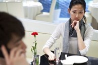 Trước khi làm giấy đăng ký kết hôn, tôi bỗng chần chừ vì nhìn thấy giấy chứng nhận quyền sử dụng đất của mẹ chồng tương lai