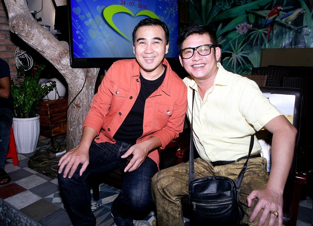 Nghệ sĩ Tấn Beo bất tỉnh sau khi rơi tự do xuống cầu thang-2