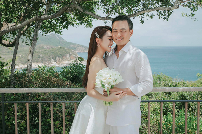 Chi Bảo và vợ kém 16 tuổi tổ chức tiệc cưới tại resort 5 sao ở Côn Đảo-2