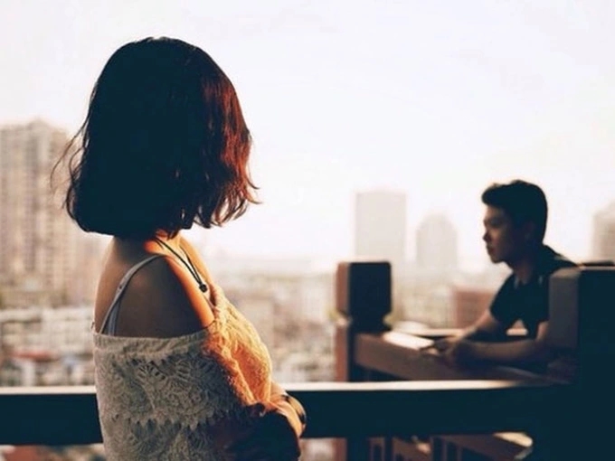 Trở về nhà sau ly hôn, những lời bố nói khiến tôi khóc nghẹn-1