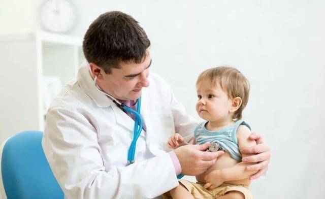 6 tháng tuổi là giai đoạn then chốt trong quá trình phát triển của trẻ, nếu bỏ qua những chi tiết này bé dễ ốm vặt liên tục-2