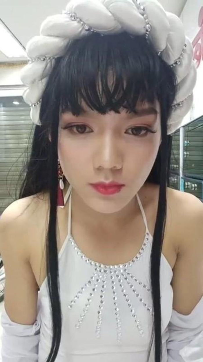 Kiếm cả trăm triệu/tháng, Phạm Thoại hối hận vì bỏ đại học-2