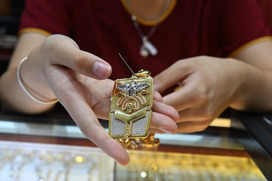 Giá vàng hôm nay 19/3: Tăng vọt cuối tuần