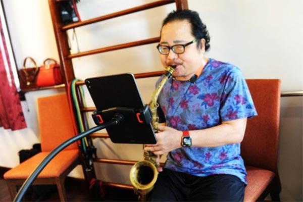Nghệ sĩ saxophone Trần Mạnh Tuấn mất giọng sau bạo bệnh, khóc khi chia sẻ về sức khỏe-4