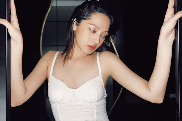 Bảo Anh khoe dáng gợi cảm, lộ diện sau thời gian bị đồn sinh con-13