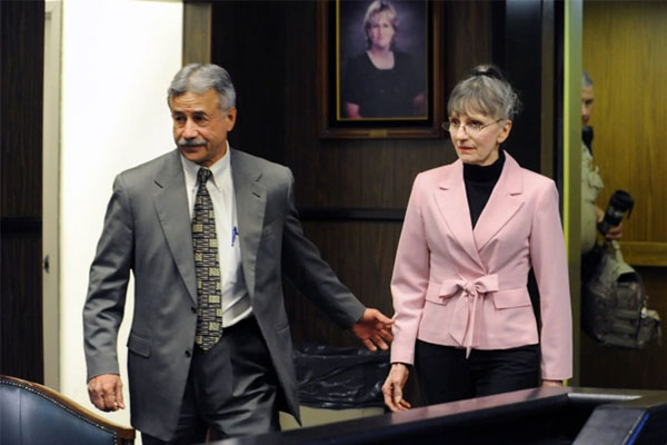 Vết thâm tím trên ngực vạch tội bà lão giết 2 chồng-3