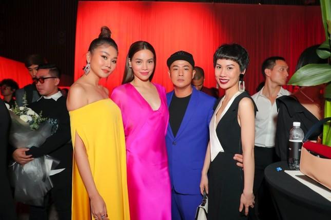 Chuyên gia trang điểm Hung Vanngo: Bạn thân của Selena Gomez và Hồ Ngọc Hà-7