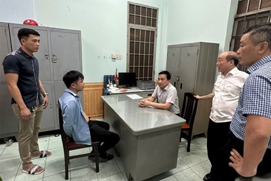 Khởi tố người khống chế cháu bé 4 tuổi để đòi nợ