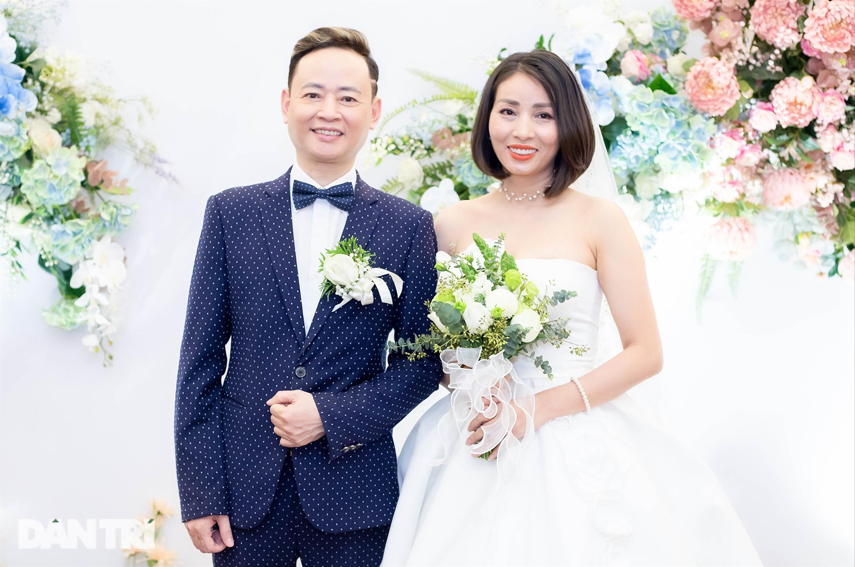 Tùng Dương Người phán xử run khi cưới lần 4-1