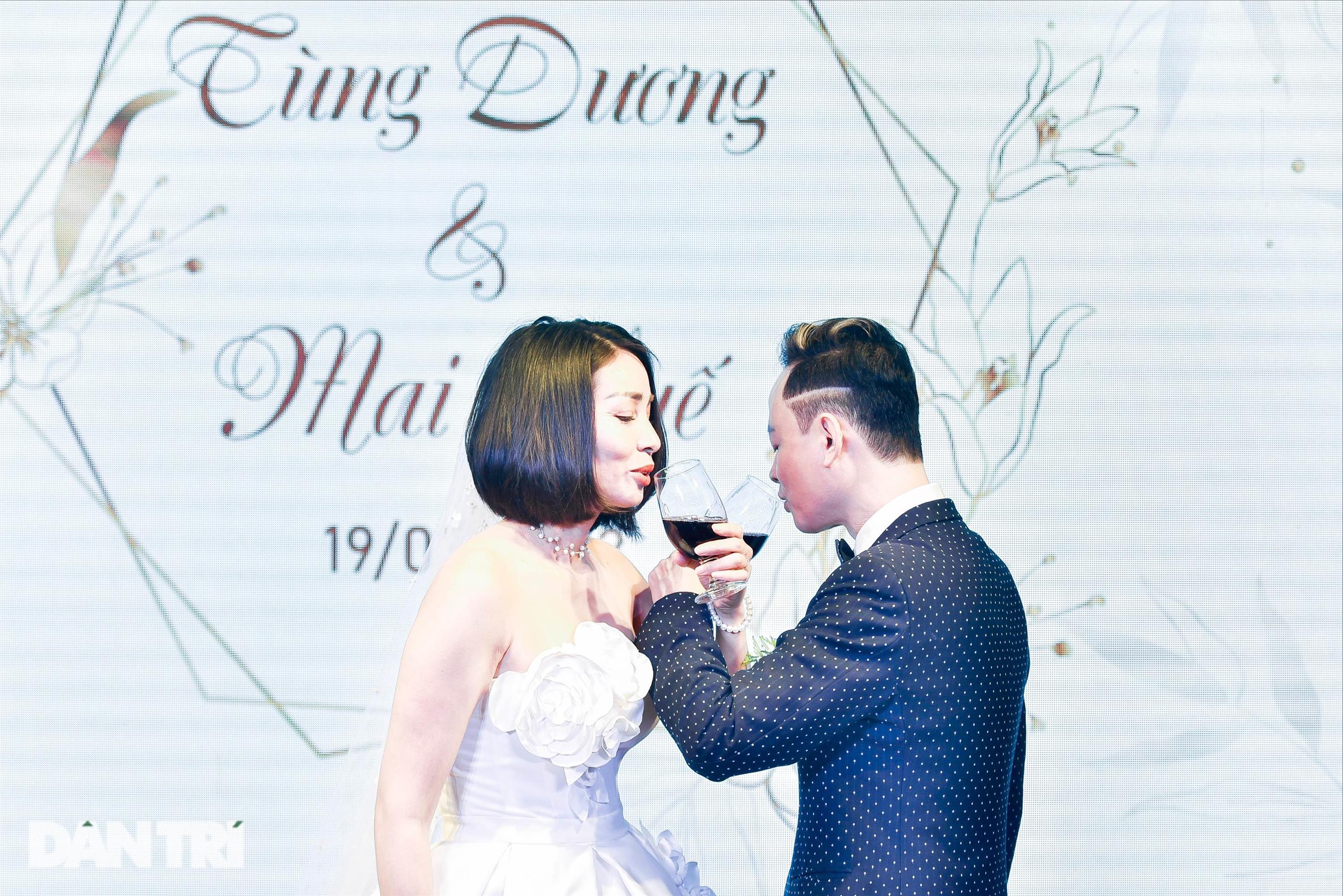 Tùng Dương Người phán xử run khi cưới lần 4-7