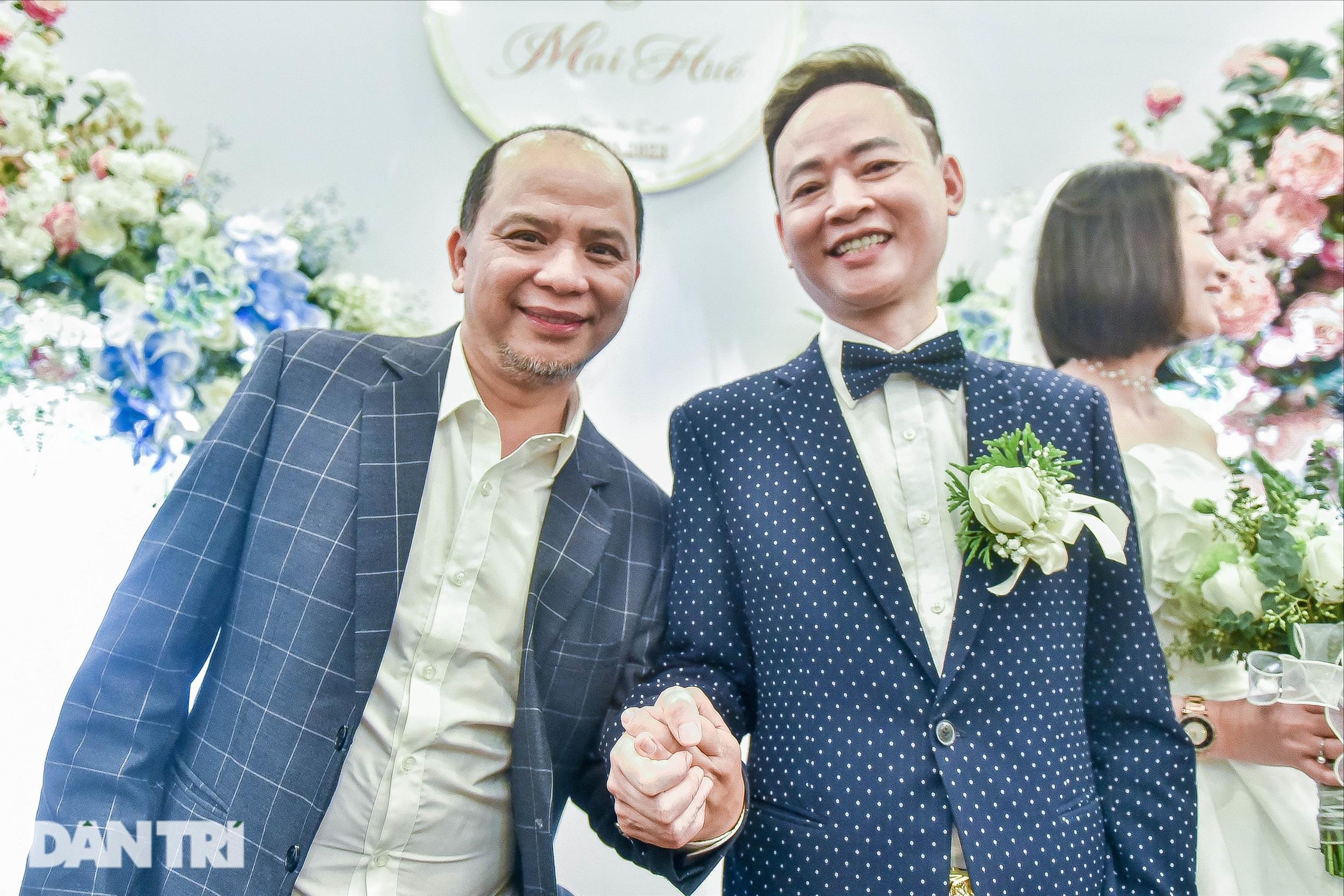 Tùng Dương Người phán xử run khi cưới lần 4-11