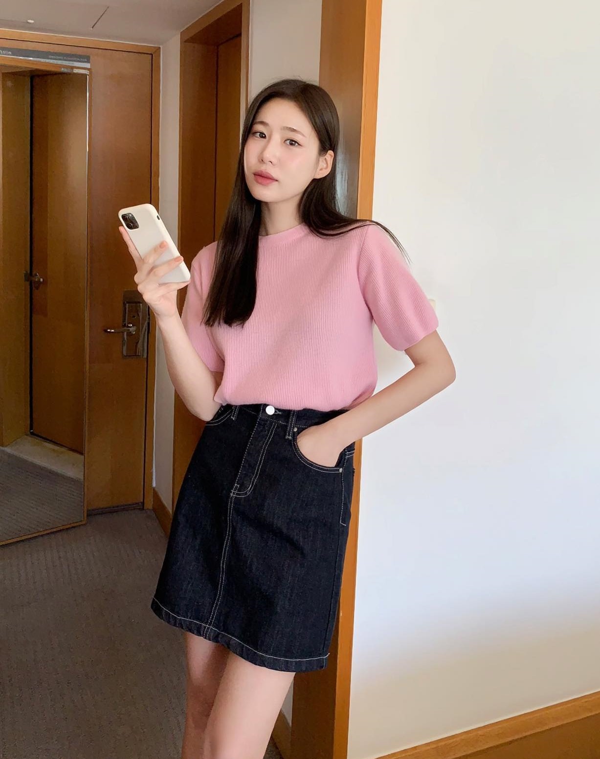 5 mẫu chân váy nên có trong tủ đồ của nàng ngoài 30 tuổi-2