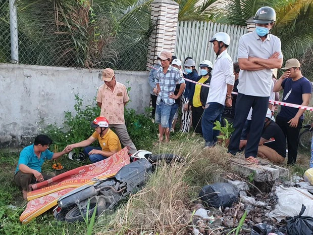 Phát hiện một phụ nữ tử vong bất thường cạnh xe máy-2