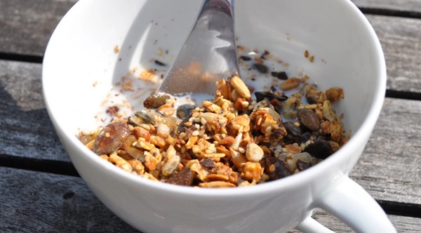 Ca sĩ vạn người mê Shawn Mendes chia sẻ 3 món ăn vặt giúp cân nặng ổn định, tăng cường sức khỏe-4