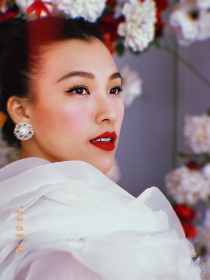 Hoàng Oanh ngày càng đẹp và bận rộn hơn sau biến cố ly hôn-14