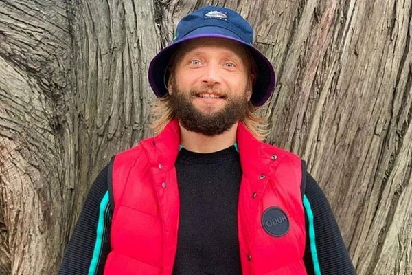 Nga: Cặp đôi blogger bỏ đói con đến tử vong vì tin chỉ cần nạp ánh sáng mặt trời là đủ-1