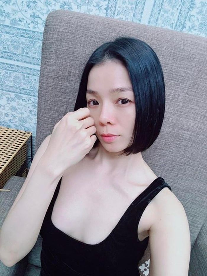 Nhan sắc Lệ Quyên thời chưa nâng mũi và sau 5 năm tháo sụn-8