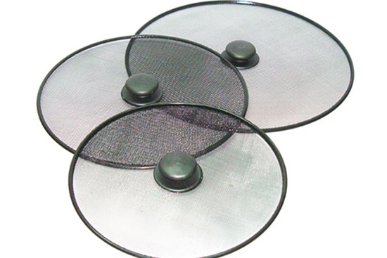 Có nhiều dầu dính trên nắp nồi cũng đừng lau bằng giẻ, dạy bạn 3 mẹo này, nắp nồi sẽ sạch bong trong vài phút