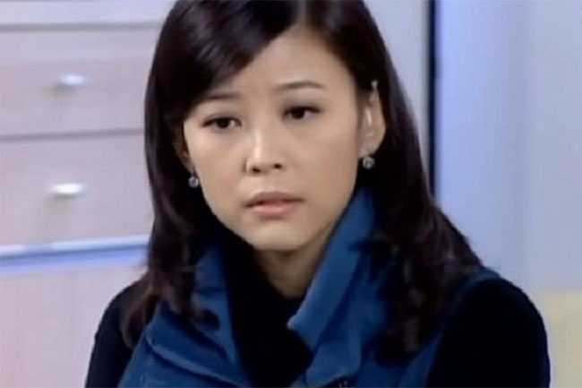 Để bảo vệ hôn nhân, tôi chịu đựng nhục nhã nuôi dạy con trai của tiểu tam, 25 năm sau phải hối hận-2