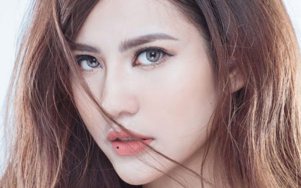 Ý nghĩa nốt ruồi trên mặt phụ nữ: Tiết lộ vận mệnh cuộc đời-6