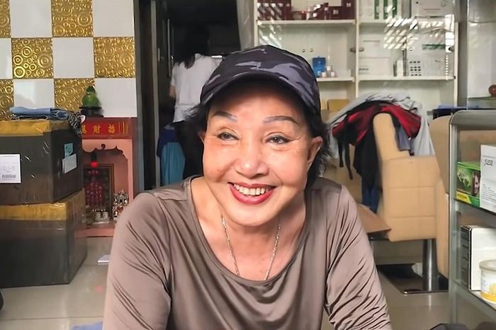 Chân dung nghệ sĩ Hồng Nga kêu cứu vì bị Youtuber quấy nhiễu-9