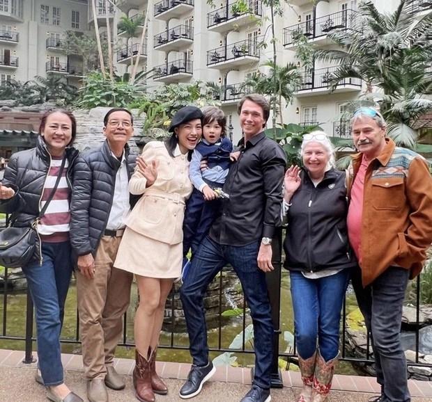 Hoàng Oanh chia sẻ khoảnh khắc tất bật chăm con 1 mình ở Singapore trước khi ly hôn-3