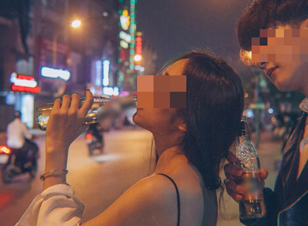 Uống rượu với bạn trai cũ, cô gái gặp họa-1