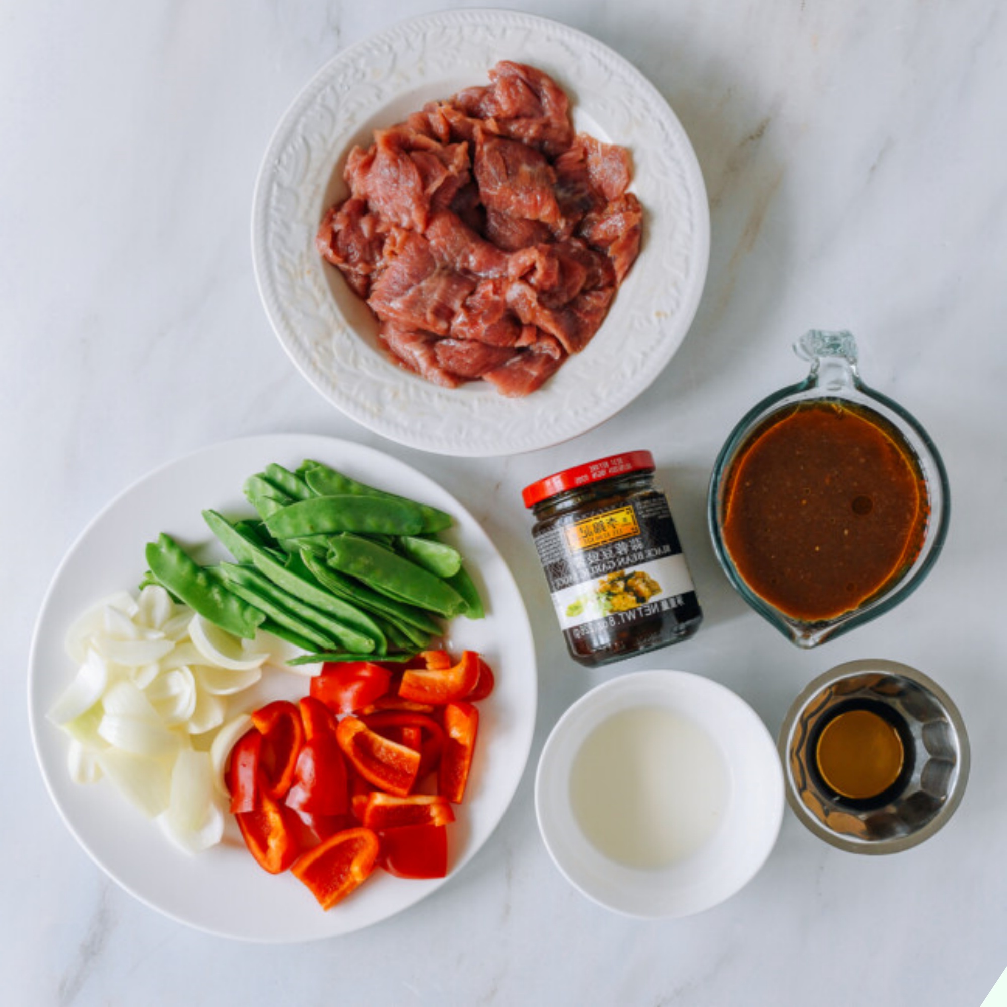 Ướp thịt bò chỉ cho muối là hỏng bét”, cứ thêm 1 thìa này thịt sẽ mềm tan, đậm vị, xào không bao giờ ra nước-5