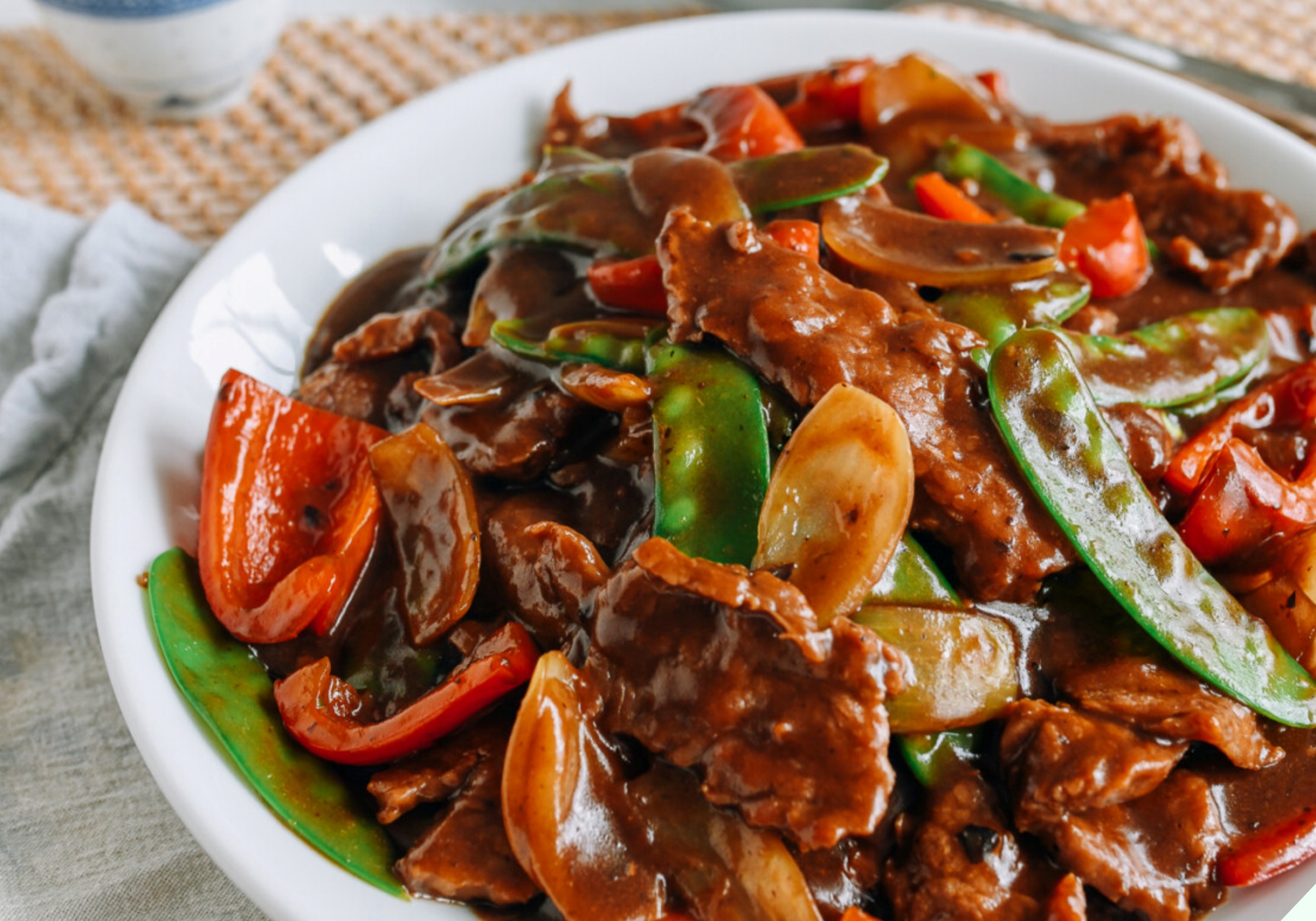 Ướp thịt bò chỉ cho muối là hỏng bét”, cứ thêm 1 thìa này thịt sẽ mềm tan, đậm vị, xào không bao giờ ra nước-14