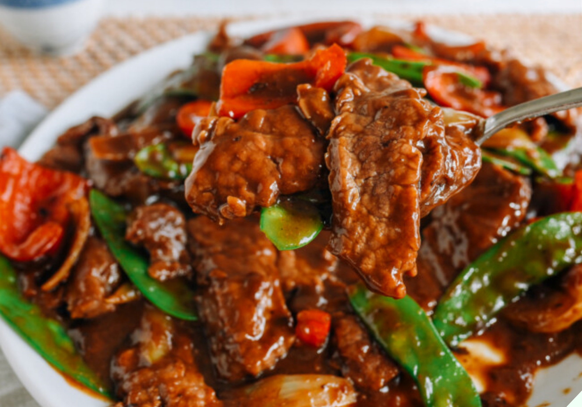 Ướp thịt bò chỉ cho muối là hỏng bét”, cứ thêm 1 thìa này thịt sẽ mềm tan, đậm vị, xào không bao giờ ra nước-15