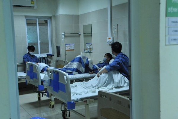 Hà Nội xuất hiện bệnh thủy đậu trái mùa ở hàng loạt người lớn, chuyên gia khuyến cáo đeo khẩu trang-1